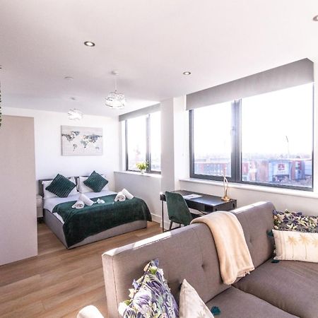 Stylish Studio Apt Overlooking Old Trafford Mánchester Exterior foto