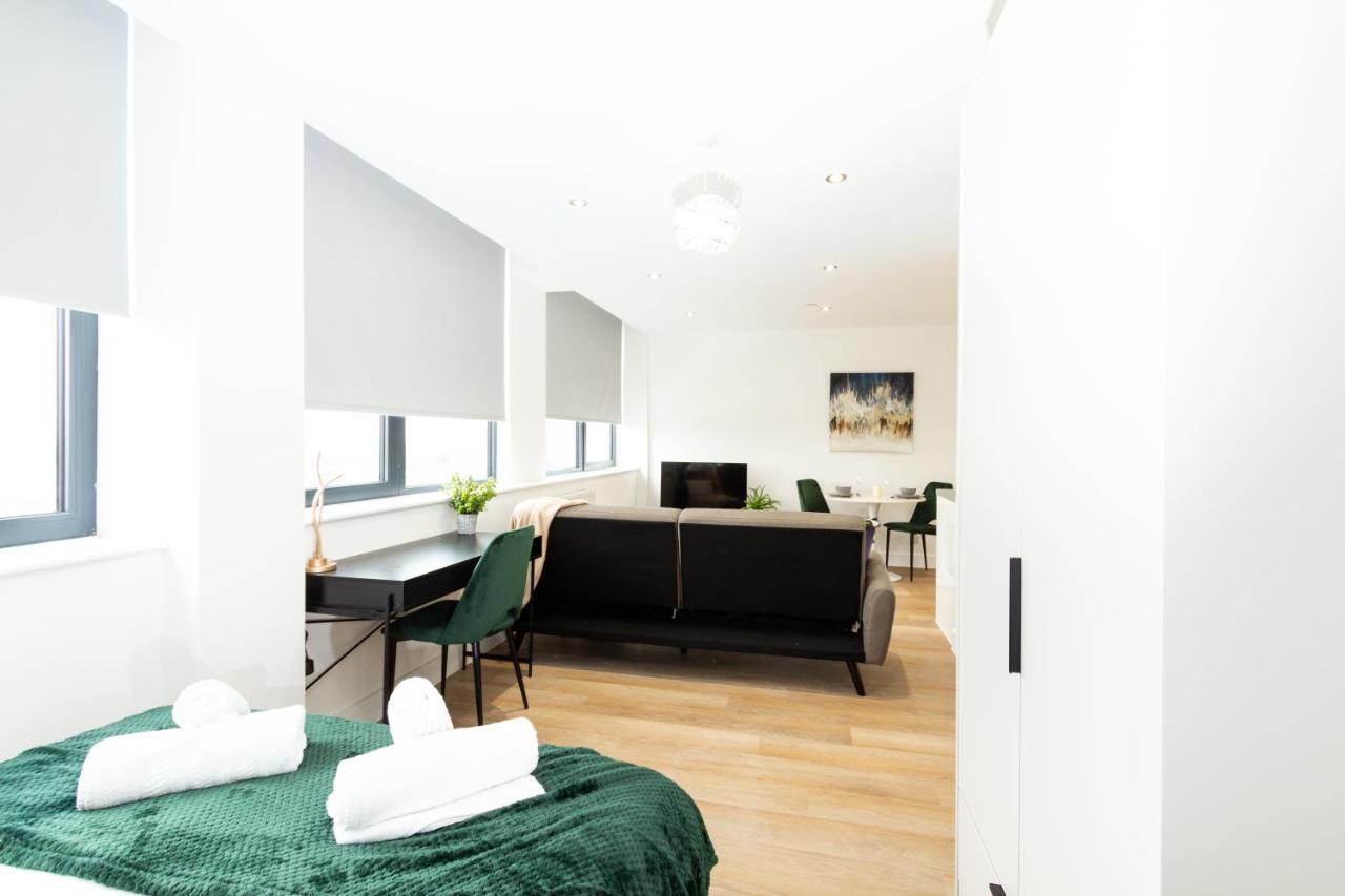 Stylish Studio Apt Overlooking Old Trafford Mánchester Exterior foto