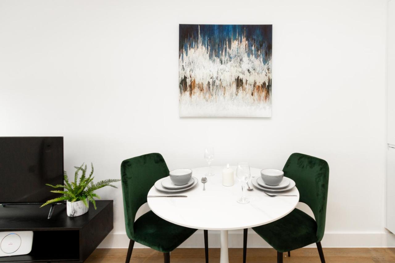 Stylish Studio Apt Overlooking Old Trafford Mánchester Exterior foto